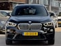 BMW X1 sDrive16d CORPORATE ESSENTIAL LEDER NAVI AIRCO PARK-ASSIST 19 INCH-M.VELGEN LED PDC
