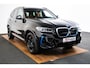 BMW iX3 Executive 80 kWh Sportstoelen - stoelverwarming - Getinte ruiten - Comfort acces - Ambiance verlichting - Driving Assistant Professional - Parking Pack - Active Guard/Protection -