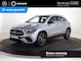 Mercedes-Benz GLA 250e Business Solution AMG | Night | Trekhaak | Panoramaschuifdak | 360 Camera | Dodehoekassistent | Sfeerverlichting |