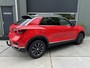 Volkswagen T-Roc 1.5 TSI 150pk DSG Sport Stoelverwarming Virtual Cockpit Navigatie Trekhaak Climate Control LED Koplampen