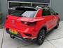 Volkswagen T-Roc 1.5 TSI 150pk DSG Sport Stoelverwarming Virtual Cockpit Navigatie Trekhaak Climate Control LED Koplampen