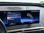 BMW iX xDrive40 326pk Soh 100% Leer-Suite+Massage+Ventilatie PanoDak Laser-LED 22"lm Wegklapb.-Trekhaak Soft-Close-aut. Adaptive-Cruise+Stop&Go Active-Live-Cockpit-Pro Park-Assist-Plus PDC-a+v Harman-Kardon 360Camera+Binnen-Camera Stoelventilatie-Active High Exe AWD Digital-Key Connected-Drive Android Apple CarplayWarmte-comfort-pack AchteruitRij-Assist Co-Pilot-Pack Drive-Assist Zwarte-Hemel 4WD Uitwijkassist Keyless Stuur+Bank+Stoel-Verwarmd DAB Orig.NLse auto 1e Eigenaar 2.500kg Trekvermogen (630Nm)!  € 106.000,- nieuw  Nét beurt gehad (163.340km)