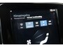 Volvo XC40 T4 AUT7 211PK Recharge Inscription Expression, Standkachel met timer, Stoel- & stuurwielverwarming, Verwarmbare voorruit, 2-zone Climate Control, Cruise Control met Speed Limiter, Park Assist voor & achter met camera, 18" Lichtmetalen velgen, Extra getint glas achter