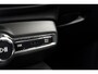 Volvo XC40 T4 AUT7 211PK Recharge Inscription Expression, Standkachel met timer, Stoel- & stuurwielverwarming, Verwarmbare voorruit, 2-zone Climate Control, Cruise Control met Speed Limiter, Park Assist voor & achter met camera, 18" Lichtmetalen velgen, Extra getint glas achter