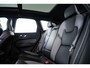 Volvo XC60 T6 Plug-in hybrid AWD Ultimate Dark Panoramadak - Trekhaak - Adaptieve Cruise Control - Head up - Harman Kardon - Stoelverwarming voor/achter - Standkachel met Timer - 360 graden camera -