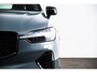 Volvo XC60 T6 Plug-in hybrid AWD Ultimate Dark Panoramadak - Trekhaak - Adaptieve Cruise Control - Head up - Harman Kardon - Stoelverwarming voor/achter - Standkachel met Timer - 360 graden camera -