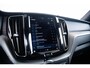 Volvo XC60 T6 Plug-in hybrid AWD Ultimate Dark Panoramadak - Trekhaak - Adaptieve Cruise Control - Head up - Harman Kardon - Stoelverwarming voor/achter - Standkachel met Timer - 360 graden camera -