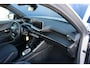 Peugeot 2008 1.2 Hybrid 136 Style | Cruise Control | Parkeersensoren achter | LED koplampen |Apple carplay | DAB | Climate control |