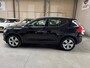 Volvo XC40 T3 Business Pro INRUILKOOPJE!! AUTOMAAT NAVIGATIE/APPLE CARPLAY/ANDROID ECC PDC LMV AFN.TREKHAAK (NIEUW) 1600KG TREKKEN