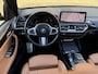 BMW iX3 Executive 80 kWh M-pakket | 98% SOH | Panoramadak | Facelift | Sportstoelen | Leder | Camera | Adaptieve cruise | Lane assist | Dodehoekdetectie | LED | DAB | Apple CarPlay / Android Auto | Sfeerverlichting |19 inch M-velgen | Elektrische achterklep | Volledig onderhouden