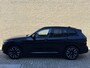 BMW iX3 Executive 80 kWh M-pakket | 98% SOH | Panoramadak | Facelift | Sportstoelen | Leder | Camera | Adaptieve cruise | Lane assist | Dodehoekdetectie | LED | DAB | Apple CarPlay / Android Auto | Sfeerverlichting |19 inch M-velgen | Elektrische achterklep | Volledig onderhouden