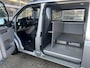 Volkswagen Transporter 2.0 TSI L2H1 Benzine Dubbele Schuifdeur Airco Cruise controle Bpm vrij Trekhaak Klep achter Omvormer Kastinrichting Standkachel Euro 6 Benzine Ideaal voor ombouw naar Camper !!