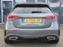Mercedes-Benz A-klasse A 180 AMG Line | Premium | Nightpakket | Spiegelpakket | Stoelverwarming | Achteruitrijcamera | Smartphone integratie |