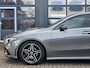 Mercedes-Benz A-klasse A 180 AMG Line | Premium | Nightpakket | Spiegelpakket | Stoelverwarming | Achteruitrijcamera | Smartphone integratie |
