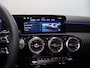 Mercedes-Benz A-klasse 250e Business Solution AMG | Panoramaschuifdak | Premium Plus | 19”AMG-velgen | Head-up display | Dodehoekassistent |