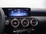 Mercedes-Benz A-klasse 250e Business Solution AMG | Panoramaschuifdak | Premium Plus | 19”AMG-velgen | Head-up display | Dodehoekassistent |