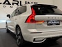 Volvo XC60 2.0 T6 Plug-in hybrid AWD Plus DARK CRYSTAL WHITE PANORAMA VIRTUAL ACC ASSIST KEYLESS NAVI CARPLAY NAP GARANTIE APK