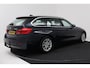 BMW 3-Serie Touring 320i Corporate Lease Executive (TREKHAAK, STOELVERWARMING, NAVIGATIE, CRUISE CONTROL, DEALER ONDERHOUDEN)