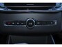 Volvo XC90 T8 Recharge AWD Plus Dark - Luchtvering - Panorama/schuifdak - IntelliSafe Assist & Surround - 360º Camera - Bowers & Wilkins audio - Adaptieve LED koplampen - Verwarmde voorstoelen, stuur & achterbank - Parkeersensoren voor & achter - Elektr. bedienb. voorstoelen met geheugen - Geventileerde voorstoelen - Draadloze tel. lader - Extra getint glas - Inklapbare trekhaak - 21' LMV