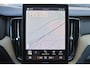 Volvo XC60 T6 Recharge AWD Plus Dark - Panorama/schuifdak - IntelliSafe Assist & Surround - 360º Camera - Harman/Kardon audio - Verwarmde voorstoelen, stuur & achterbank - Parkeersensoren voor & achter - Elektr. bedienb. voorstoelen met geheugen - Head up display - Draadloze tel. lader - Extra getint glas - 19' LMV