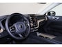 Volvo XC60 T6 Recharge AWD Plus Dark - Panorama/schuifdak - IntelliSafe Assist & Surround - 360º Camera - Harman/Kardon audio - Verwarmde voorstoelen, stuur & achterbank - Parkeersensoren voor & achter - Elektr. bedienb. voorstoelen met geheugen - Head up display - Draadloze tel. lader - Extra getint glas - 19' LMV