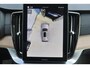 Volvo XC90 T8 Recharge AWD Plus Bright - Panorama/schuifdak - IntelliSafe Assist & Surround - 360º Camera - Harman Kardon audio - Verwarmde voorstoelen, stuur & achterbank - Parkeersensoren voor & achter - Elektr. bedienb. voorstoelen met geheugen - Head up display - Draadloze tel. lader - Extra getint glas - 21' LMV
