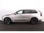 Volvo XC90 T8 Recharge AWD Plus Bright - Panorama/schuifdak - IntelliSafe Assist & Surround - 360º Camera - Harman Kardon audio - Verwarmde voorstoelen, stuur & achterbank - Parkeersensoren voor & achter - Elektr. bedienb. voorstoelen met geheugen - Head up display - Draadloze tel. lader - Extra getint glas - 21' LMV