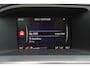 Volvo V60 T3 NordicPlus - Verwarmde voorstoelen - Parkeersensoren achter - Volvo On Call - High performance audio - Cruise control - Navigatie - Extra getint glas - 18' LMV