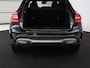 Mercedes-Benz GLA 200 AMG Line | Panoramadak | Stoelverwarming | Leder/Alcantara | Bi-Xenon | Sportstoelen | Bluetooth | Airco | 19'' | Getint glas
