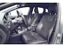Volvo V40 2.0 T2 R-Design / Trekhaak / Navi / Cruise / Climate / Stoelverw. / Leer - Alcantara