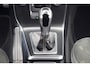 Volvo V40 2.0 T2 R-Design / Trekhaak / Navi / Cruise / Climate / Stoelverw. / Leer - Alcantara