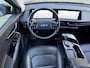 Kia EV6 Plus 77.4 kWh | 100% SOH | Adaptieve cruise | Warmtepomp | Lederen bekleding | Memory | Camera | Meridian sound | Apple CarPlay / Android Auto | Dodehoekdetectie | Stoelverwarming voor&achter | Stoelventilatie | Stuurverwarming | Sfeerverlichting | Elektrische achterklep | Volledig onderhouden