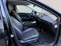 Kia EV6 Plus 77.4 kWh | 100% SOH | Adaptieve cruise | Warmtepomp | Lederen bekleding | Memory | Camera | Meridian sound | Apple CarPlay / Android Auto | Dodehoekdetectie | Stoelverwarming voor&achter | Stoelventilatie | Stuurverwarming | Sfeerverlichting | Elektrische achterklep | Volledig onderhouden