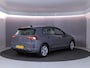 Volkswagen Golf 1.0 TSI Life 110PK | Sfeerverlichting | Clima | Parkeersensoren | Lichtmetaal |