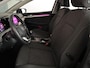 Volkswagen Golf 1.0 TSI Life 110PK | Sfeerverlichting | Clima | Parkeersensoren | Lichtmetaal |