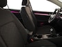 Volkswagen Golf 1.0 TSI Life 110PK | Sfeerverlichting | Clima | Parkeersensoren | Lichtmetaal |