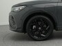 Volkswagen Tiguan R-Line 1.5 eHybrid 272 PK | LED Plus | Panoramadak | 360 Camera | DCC | Dodehoek Assist | Trekhaak | Akoestisch glas | Ergo Active Stoelen | Stuur & Stoel Verwarming |