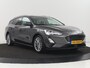 Ford Focus 1.5 EcoBoost Titanium | 1e eigenaar | Head-Up | Trekhaak | Stoelverwarming | Adaptive cruise | Camera | Carplay | Full LED | Climate control | Park Assist | Bluetooth | Getint glas