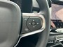 Volvo XC40 2.0 B4 Plus Dark | Trekhaak | Memory-stoel | Climate pack | Harman/Kardon | All-seasons | Verwarmde voorruit |