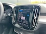 Volvo XC40 2.0 B4 Plus Dark | Trekhaak | Memory-stoel | Climate pack | Harman/Kardon | All-seasons | Verwarmde voorruit |