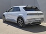 Hyundai Ioniq 5 Lounge 77.4 kWh 228pk / SOH 100% / Fabrieksgarantie tot 12-2027 / Dealer onderhouden / Trekgewicht 1600 kg / Trekhaak afneembaar / Warmtepomp / CCS snel laden / Elektrische stoelen en klep / BOSE Audio Systeem / Stuur- Stoel & Achterbank verwarming / 19" LM wielen /