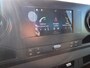 Mercedes-Benz Sprinter 314 2.2 CDI 143pk AUT-7 L2H2 EURO VI-D NAVI Camera ECC Keyless Bluetooth Navigatie-pakket Elektr.Spiegels+Verwarmd BlindSpot-Assist Regensensor Bordherkenning Trekhaak 3.500kg Trekvermogen Betonplex Wandbetimmerd