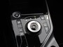 Kia Niro EV DynamicLine 64.8 kWh Automaat Climate control Adaptieve cruise control Parkeersensoren Camera Stuurverwarming Stoelverwarming Keyless LED Trekhaak Navigatie Apple Carplay/ Android Auto