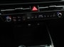 Kia Niro EV DynamicLine 64.8 kWh Automaat Climate control Adaptieve cruise control Parkeersensoren Camera Stuurverwarming Stoelverwarming Keyless LED Trekhaak Navigatie Apple Carplay/ Android Auto