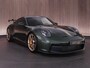 Porsche 911 GT3 992 |dealer onderhouden|Oakgreen metallic|neodyme wielen|keramisch|Bose|lift|sportuitlaat|sport chrono|18-voudig|carbon interieur|matrix LED|