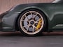 Porsche 911 GT3 992 |dealer onderhouden|Oakgreen metallic|neodyme wielen|keramisch|Bose|lift|sportuitlaat|sport chrono|18-voudig|carbon interieur|matrix LED|