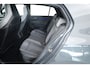 Volkswagen Golf 1.5 eTSI R-Line DSG | Pano | HUD | IQ. Light (ledbalk) | Stoel- Stuurverw. | Camera+PDC | Adapt. Cruise | Nav+App.Connect | Sfeerverl. | V