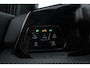 Volkswagen Golf 1.5 eTSI R-Line DSG | Pano | HUD | IQ. Light (ledbalk) | Stoel- Stuurverw. | Camera+PDC | Adapt. Cruise | Nav+App.Connect | Sfeerverl. | V