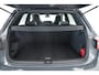Volkswagen Golf 1.5 eTSI R-Line DSG | Pano | HUD | IQ. Light (ledbalk) | Stoel- Stuurverw. | Camera+PDC | Adapt. Cruise | Nav+App.Connect | Sfeerverl. | V