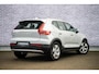 Volvo XC40 T3 Momentum Pro Aut | Navigatie | Trekhaak | Cruise Control Adaptief | BLIS | Achteruitrijcamera | Parkeersensoren